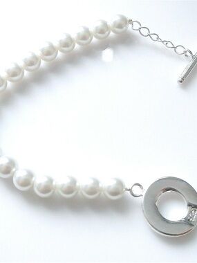 NWT-Pearl Bracelet with 925 Sterling Silver Toggle Clasp